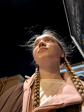 bambi lu online show from 10/08/25, 04:48