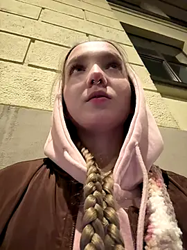 bambi lu online show from 10/18/25, 05:46