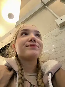 bambi lu online show from 11/08/25, 06:07