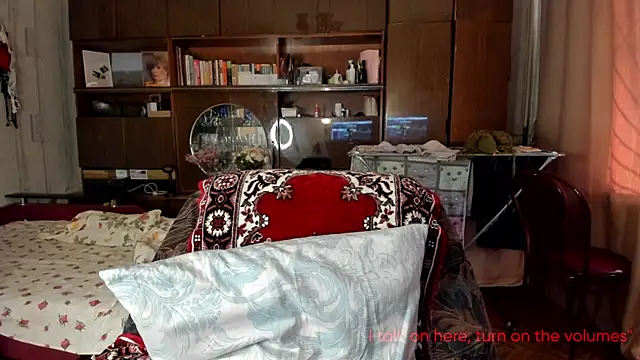 AngelaSwan online show from 09/14/25, 02:16