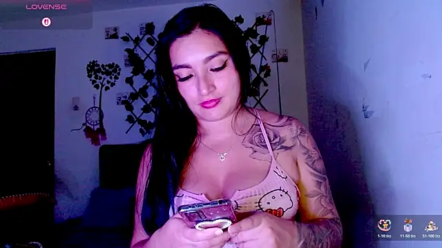 Snapshot of Charlott_Nice01 chatting on 03/02/26, 05:08 Charlott Nice01 online show from 03/02/26, 05:08