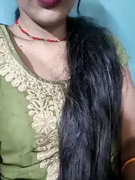 Snapshot of Eshwari_Chopra chatting on 04/25/26, 02:47 Eshwari Chopra online show from 04/25/26, 02:47