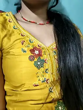 Snapshot of Eshwari_Chopra chatting on 05/07/26, 12:54 Eshwari Chopra online show from 05/07/26, 12:54