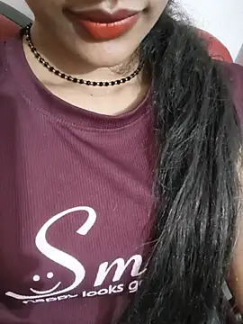 Snapshot of Eshwari_Chopra chatting on 06/22/26, 10:01 Eshwari Chopra online show from 06/22/26, 10:01