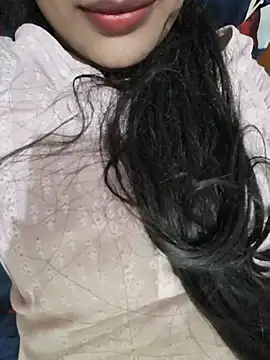 Snapshot of Eshwari_Chopra chatting on 07/10/26, 03:36 Eshwari Chopra online show from 07/10/26, 03:36