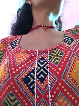 Snapshot of Eshna_Dabral chatting on 09/12/25, 04:23 Eshna Dabral online show from 09/12/25, 04:23