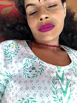 Snapshot of Eshna_Dabral chatting on 09/17/25, 07:32 Eshna Dabral online show from 09/17/25, 07:32