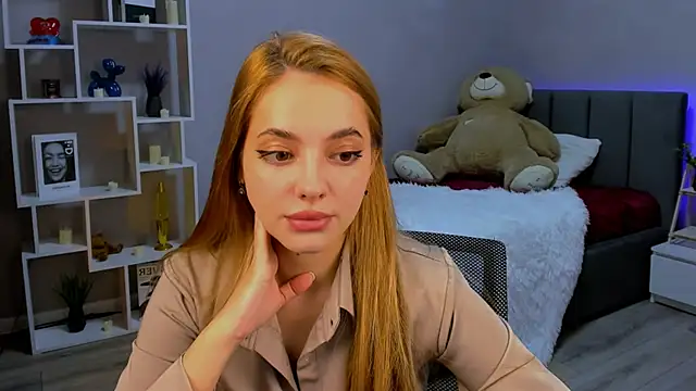 MelanieAlves online show from 11/21/25, 01:21