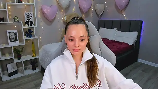 MelanieAlves online show from 02/25/26, 07:01