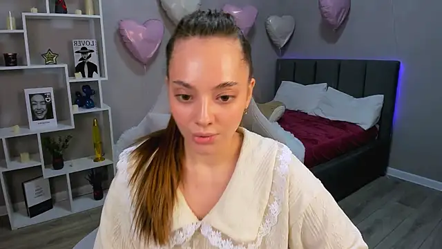 MelanieAlves online show from 02/27/26, 06:08