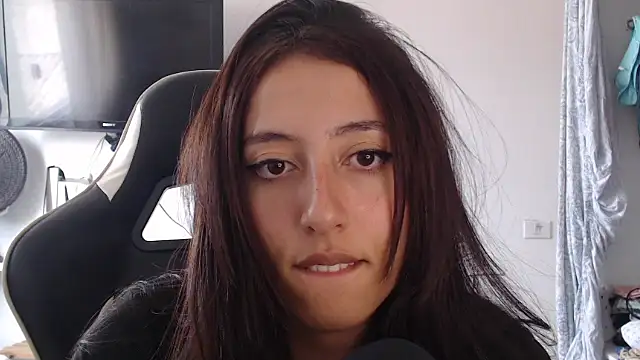 Snapshot of babygirlfree chatting on 02/27/26, 06:30 babygirlfree online show from 02/27/26, 06:30