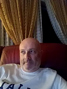 Alexis Bull online show from 09/26/25, 10:47