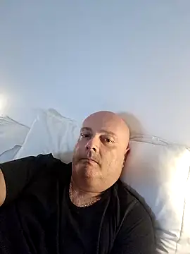 Alexis Bull online show from 10/13/25, 09:59