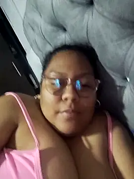 Snapshot of sheila_ro chatting on 04/12/26, 04:28 sheila ro online show from 04/12/26, 04:28