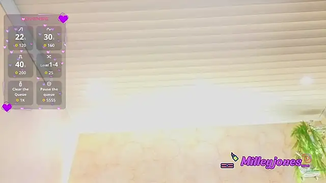 Snapshot of MilleyJones chatting on 06/10/26, 12:26 MilleyJones online show from 06/10/26, 12:26
