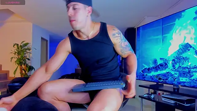 Lukas Green online show from 04/10/26, 07:46