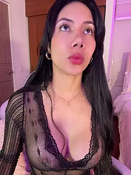 ArianaReynoldss online show from 07/09/26, 10:08