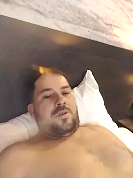 iunutmi online show from 10/06/25, 07:33