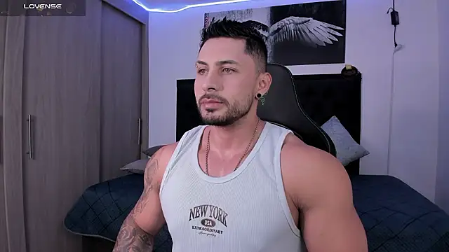 santi aesthetic online show from 02/16/26, 11:23