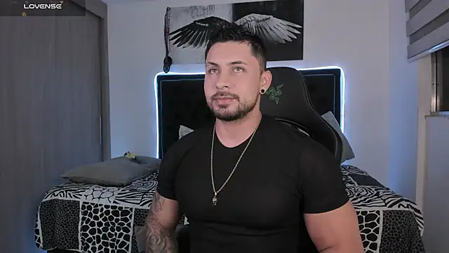 santi aesthetic online show from 06/04/26, 02:06