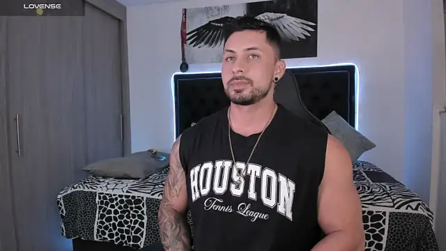 santi aesthetic online show from 06/14/26, 04:03