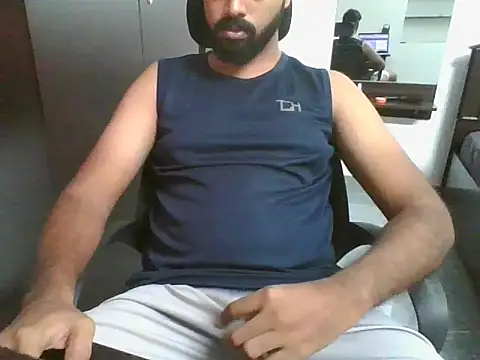 lovelyakash69 online show from 11/13/25, 04:00