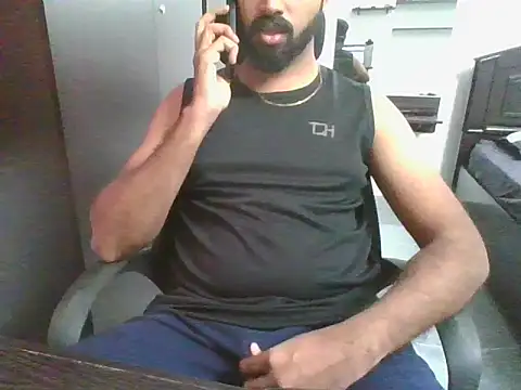 lovelyakash69 online show from 12/14/25, 04:51