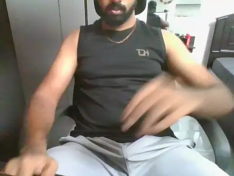 lovelyakash69 online show from 04/29/26, 10:08