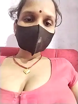 Snapshot of Soniy-Maax chatting on 09/18/25, 07:43 Soniy-Maax online show from 09/18/25, 07:43