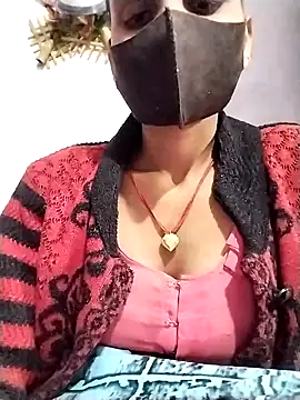 Snapshot of Soniy-Maax chatting on 02/03/26, 07:46 Soniy-Maax online show from 02/03/26, 07:46