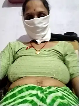 Snapshot of Soniy-Maax chatting on 03/11/26, 04:46 Soniy-Maax online show from 03/11/26, 04:46