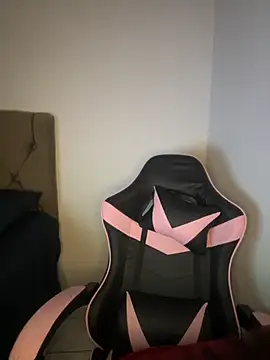 Manu 2002  online show from 09/12/25, 10:21