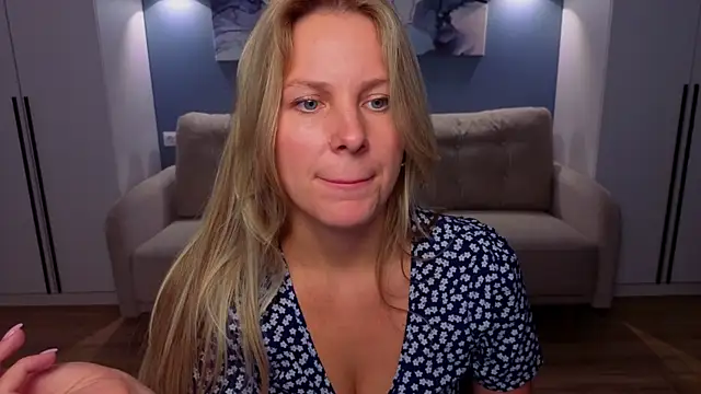 MelanieBennett online show from 07/16/26, 09:26