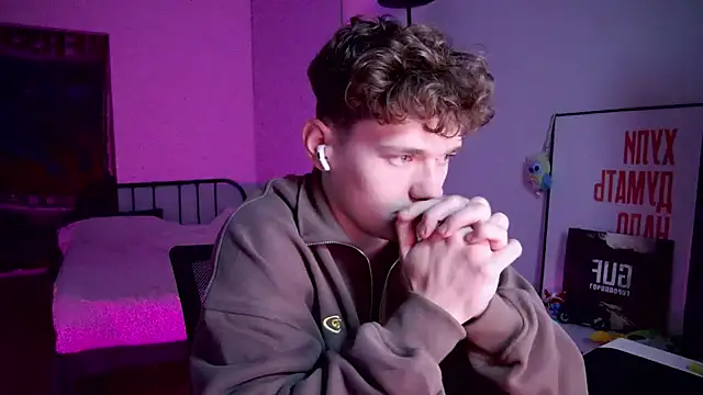 DanyDavis online show from 09/19/25, 09:26