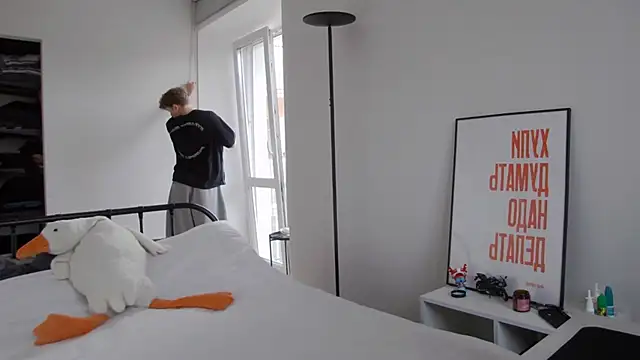 DanyDavis online show from 10/19/25, 09:43