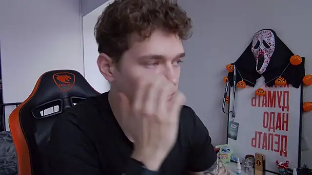 DanyDavis online show from 11/06/25, 10:16