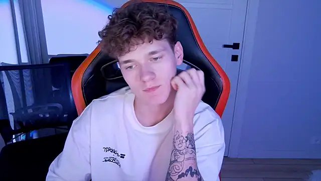 DanyDavis online show from 03/26/26, 08:14