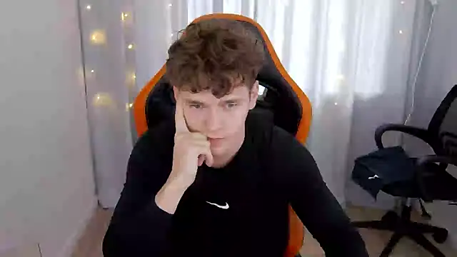 DanyDavis online show from 04/10/26, 08:52