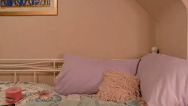 Raven Magical Milf online show from 02/18/26, 10:33