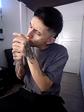 Snapshot of Chris__Jones chatting on 12/16/25, 06:57 Chris Jones online show from 12/16/25, 06:57