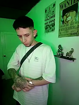 Snapshot of Chris__Jones chatting on 12/23/25, 01:47 Chris Jones online show from 12/23/25, 01:47