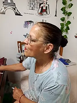 katrina perez online show from 03/17/26, 09:34