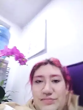 Cerecitaa02  online show from 09/26/25, 11:47