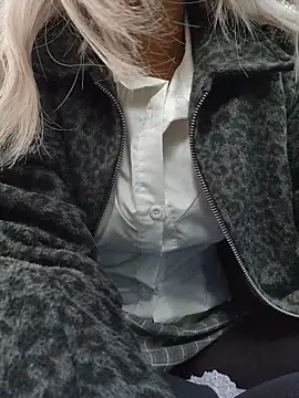 Pretty roxxyy online show from 01/08/26, 01:02