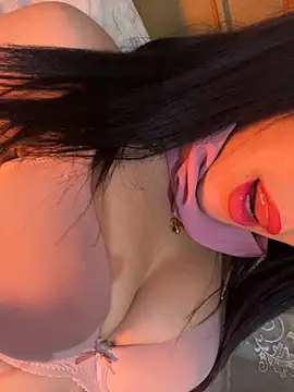 QueenLujaine online show from 03/05/26, 08:05