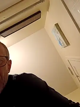 Snapshot of moasslicker chatting on 03/20/25, 09:04 moasslicker online show from 03/20/25, 09:04