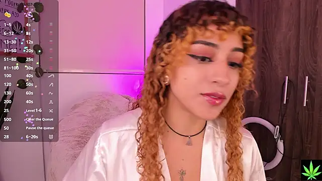 Snapshot of MaryJanelovers chatting on 09/26/25, 12:36 MaryJanelovers online show from 09/26/25, 12:36