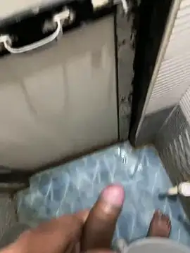 Hunkk28 online show from 10/22/25, 09:25