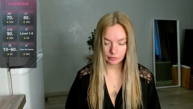 Eva   forever online show from 11/06/25, 01:39