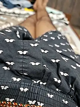 psy696999 online show from 03/21/25, 11:12